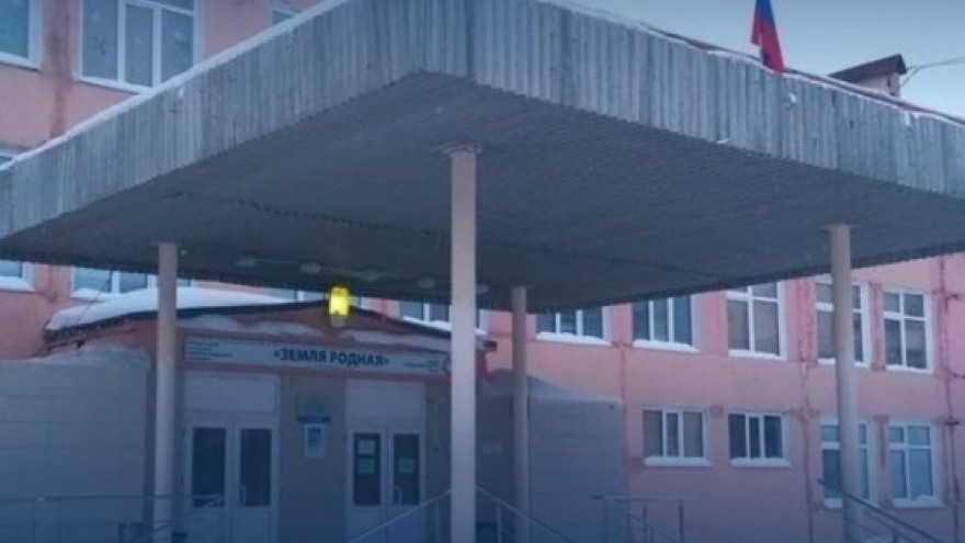 В Новом Уренгое школьник пытался пронести нож в учебное заведение