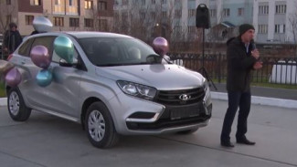 В Яр-Сале победитель викторины «Уютный Ямал» получил автомобиль