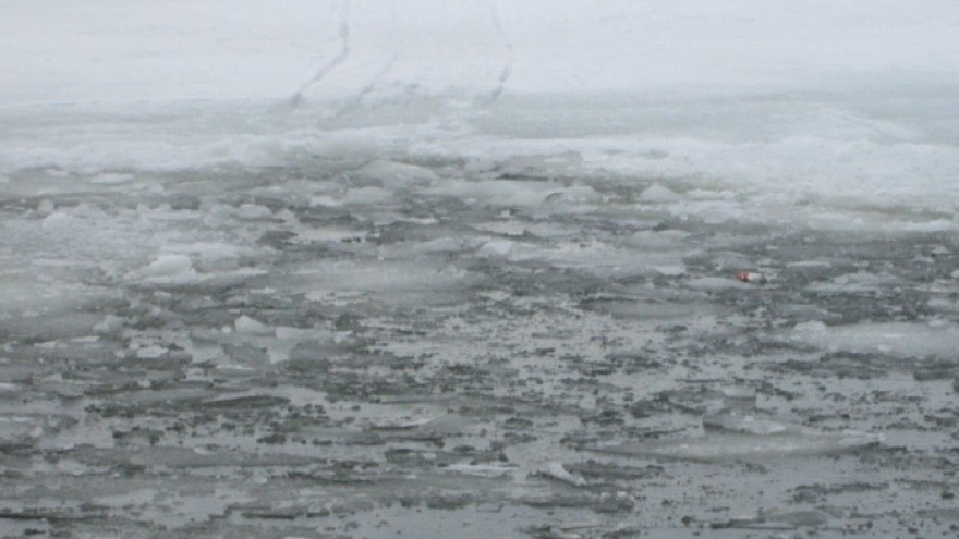 В Ямальском районе четверо тундровиков провалились под лед