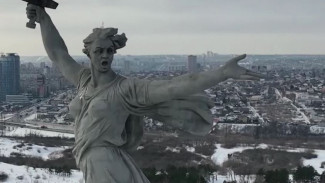 Cамое кровопролитное сражение в истории человечества: Россия отметила 80-летие победы в Сталинградской битве