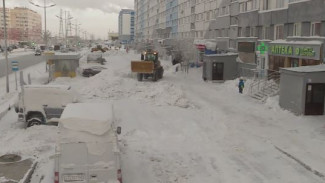 Меры усилили, проблемы остались: очередная снежная проблема в Новом Уренгое