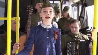«Маршрут памяти»: общественный транспорт Муравленко превратился в концертные мини-площадки