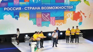 Занятие учителя из Надыма вошло в сотню лучших на всероссийском конкурсе «Авторские уроки будущего»