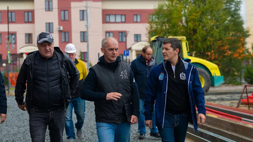 Дмитрий Артюхов и Алексей Титовский проинспектировали главные стройки Салехарда