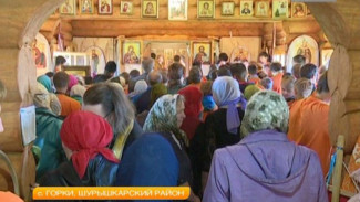Жители села Горки смогли прикоснуться к мощам сибирских святых