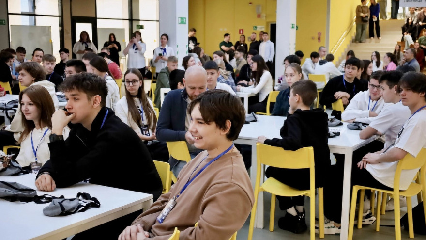 150 молодых айтишников собрались в Губкинском