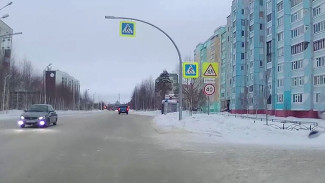 Дороги Ноябрьска превратились в сплошной лед