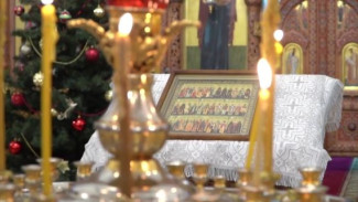 Православные ямальцы празднуют Рождество Христово 