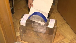 Общероссийское голосование в условиях пандемии: первые жители Салехарда сделали свой выбор на дому