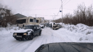 Сегодня в Салехарде случилось ДТП с автобусом (ФОТО)