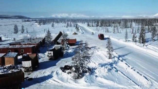 Зимник – дорога жизни на Колыме, он связывает месторождения золота и серебра с обогатительной фабрикой