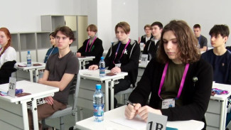 Школьники со всей страны приехали в Новый Уренгой на всероссийскую олимпиаду 
