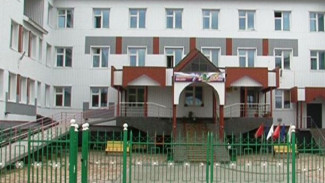 Аксарковская школа-интернат закрылась на 10 дней