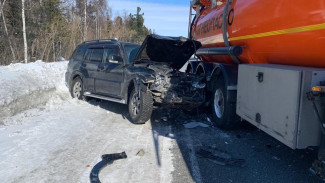 В Пуровском районе в массовом ДТП с автоцистерной пострадал человек