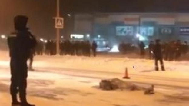 Стрельба в школе новый уренгой. Дтп новый уренгой сегодня. Стрельба в школе новый уренгой. Стрельба в школе новый уренгой. Смерть за рулем в нижневартовске.