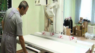 В Тарко-Салинской ЦРБ появился новый цифровой рентген-аппарат