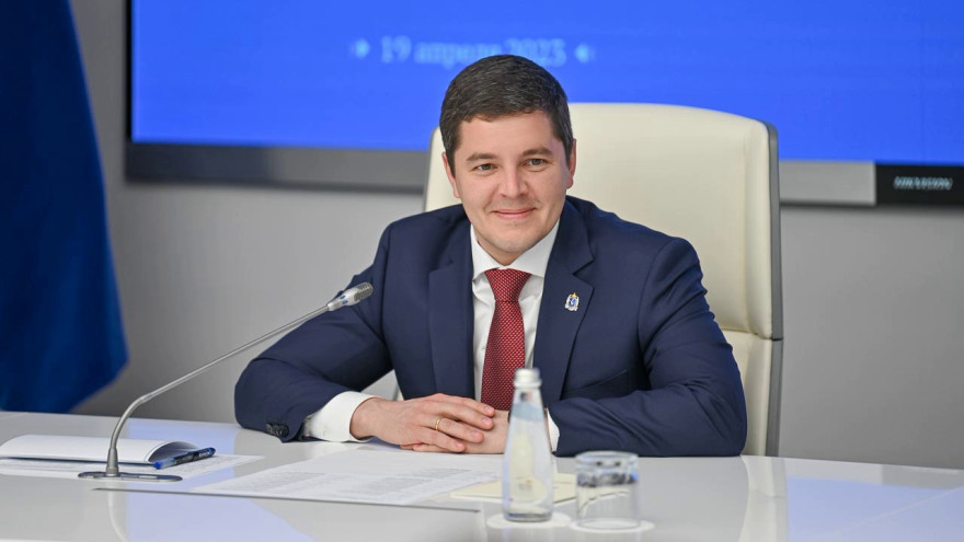 Дмитрий Артюхов поблагодарил депутатов за совместную работу