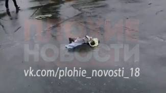 На Ямале женщина полностью разделась на улице в знак протеста 