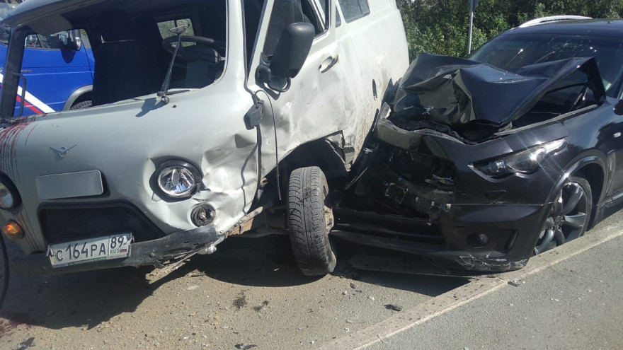 Не уступил дорогу: пассажира «УАЗика» госпитализировали после ДТП в Салехарде