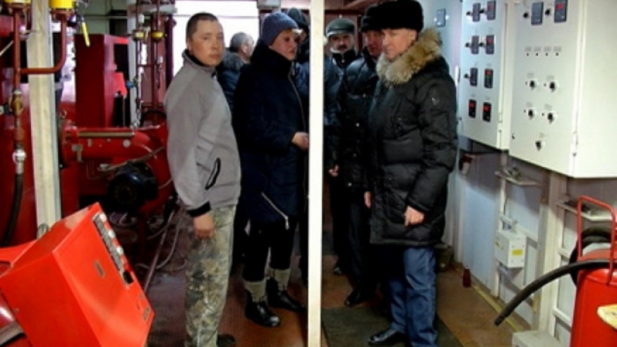 Глава Надымского района пообещал выдать одежду ныдинским погорельцам