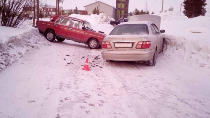 На Ямале мужчину доставили в больницу после серьезного ДТП