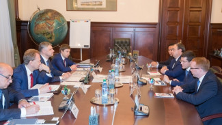 Глава ОАО «РЖД» и врио губернатора ЯНАО обсудили вопросы подготовки к реализации проекта Северного широтного хода
