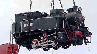 В музее развития Норильской железной дороги появился новый экспонат - легендарный паровоз 9П