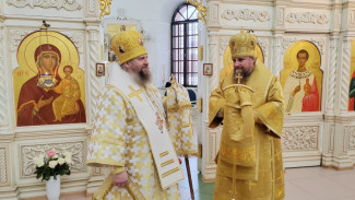 Викарный архиерей Феодосий вошел в большое церковное братство Ямала