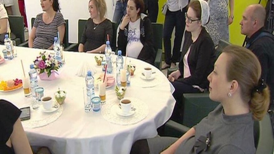 В перинатальном центре Ноябрьска пациенткам прочитают лекции о родовом процессе