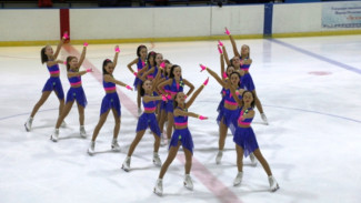 Синхронистки из Екатеринбурга составили ямальцам конкуренцию на льду