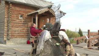 В Салехарде проходит фестиваль-конкурс скульптур «АрхиТекстура»