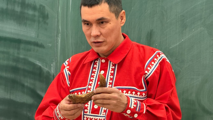 Ямальский косторез провел мастер-классы в Словацкой Республике