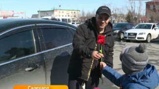 «Мы сделали эти гвоздики, чтобы на войне больше никогда не погибали дети»