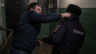 Жителю Тарко-Сале грозит до пяти лет лишения свободы за избиение полицейского