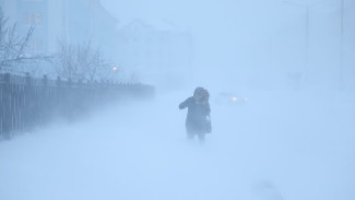 Снег и ветер: на Ямале сохраняются неблагоприятные погодные явления