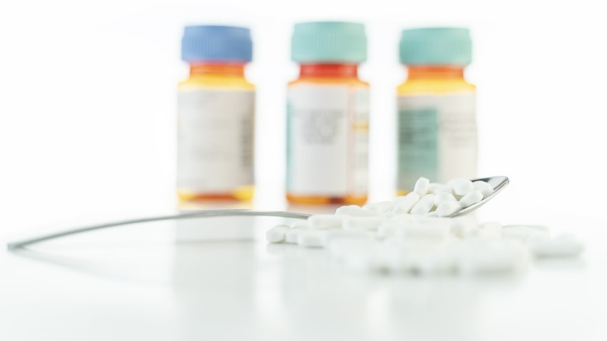 Госдума приняла в первом чтении законопроект о регулировании цен на лекарства при ЧС