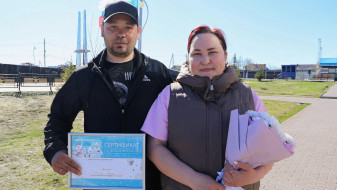 Многодетная семья КМНС получила максимальную выплату на жилье