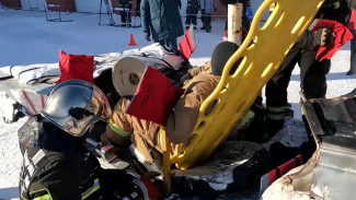 В Салехарде прошли соревнования по ликвидации последствий ДТП