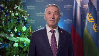 Фуат Сайфитдинов поздравил ямальцев от имени депутатов Тюменской областной Думы