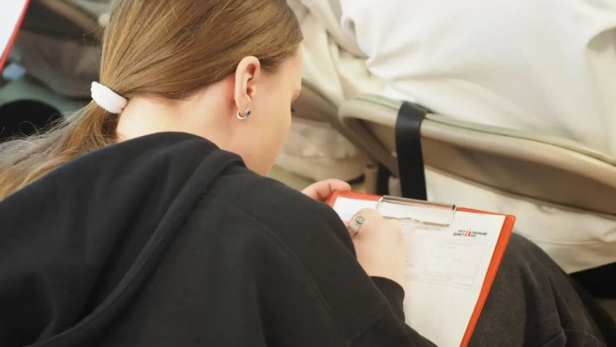 Ямальцев приглашают написать Тотальный диктант