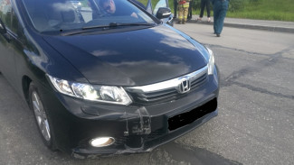 В Новом Уренгое горе-водитель врезался в дорожное ограждение
