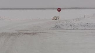 Дорожники запустили движение по зимнику «Якутск-Нижний Бестях» через реку Лена