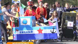 Автокрохи: в Муравленко состоялся парад детских колясок