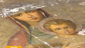Отреставрированные иконы, найденные в усадьбе купца Терентьева, совсем скоро доставят в Салехард