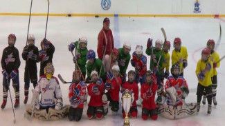 Это наша победа! Молодые хоккеисты из Надыма вырвали серебряные медали из лап «Медведей»