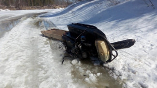 В Халясавэе в ДТП погиб водитель снегохода