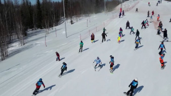 Пятьсот северян проводили зиму на горнолыжке в Октябрьском