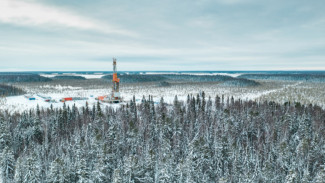 В Югре нефтяники начали применять первую российскую компактную буровую установку