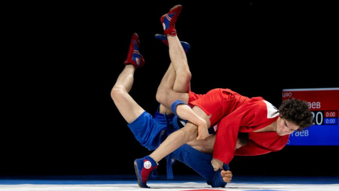 Сильнейшие самбисты трех стран выступят на Гран-при в Новом Уренгое