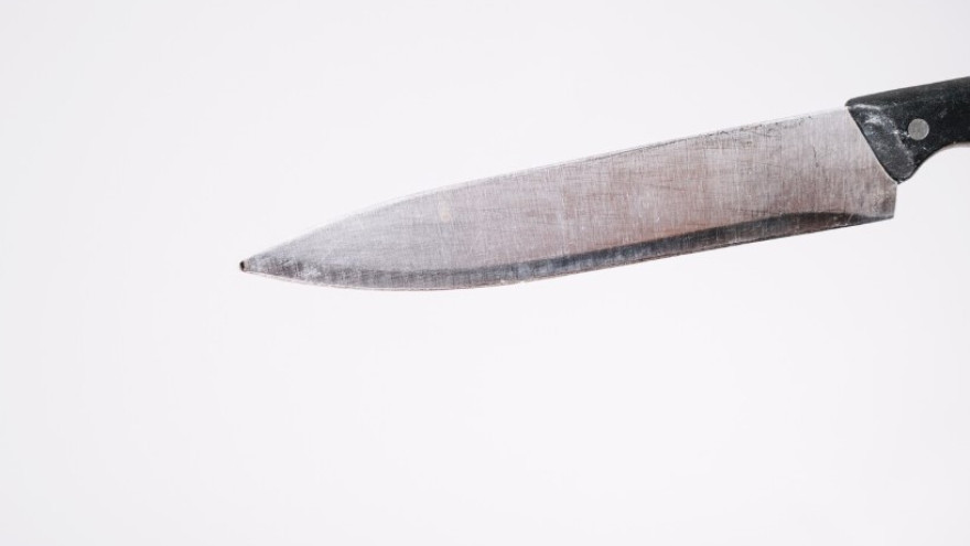 Пьяная ссора в Новом Уренгое закончилась уголовным делом о покушении на убийство